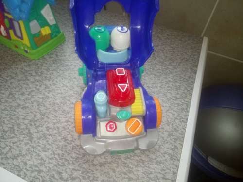 Melissa and Doug, LeapFrog & other educational toys for fine motor skills development